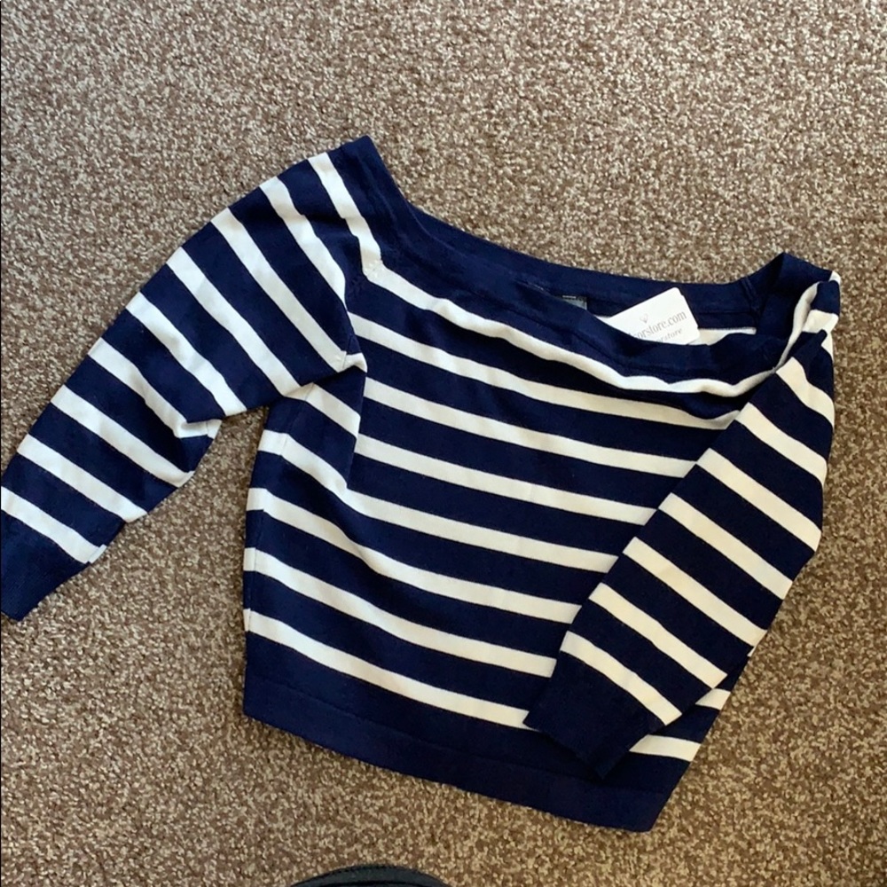 Cropped top